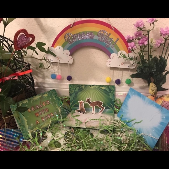 Kisses Pop Up Love Greeting Cards. - Picture 5 of 8